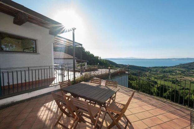 Casa Vacanze Montedoro Montefiascone Exterior foto
